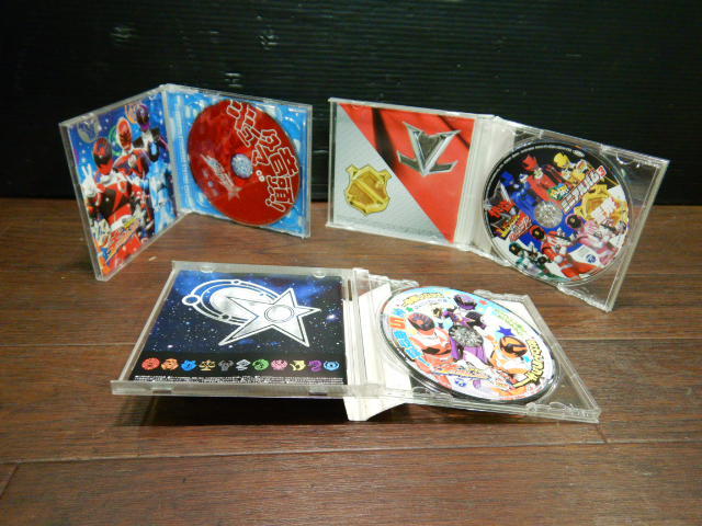 B1 戦隊 ヒーロー Cd Dvd7点 宇宙戦隊キュウレンジャーキュータマ音頭 手裏剣戦隊 ニンニンジャー主題歌 獣電戦隊 キョウリュウジャー 他 特撮 売買されたオークション情報 Yahooの商品情報をアーカイブ公開 オークファン Aucfan Com