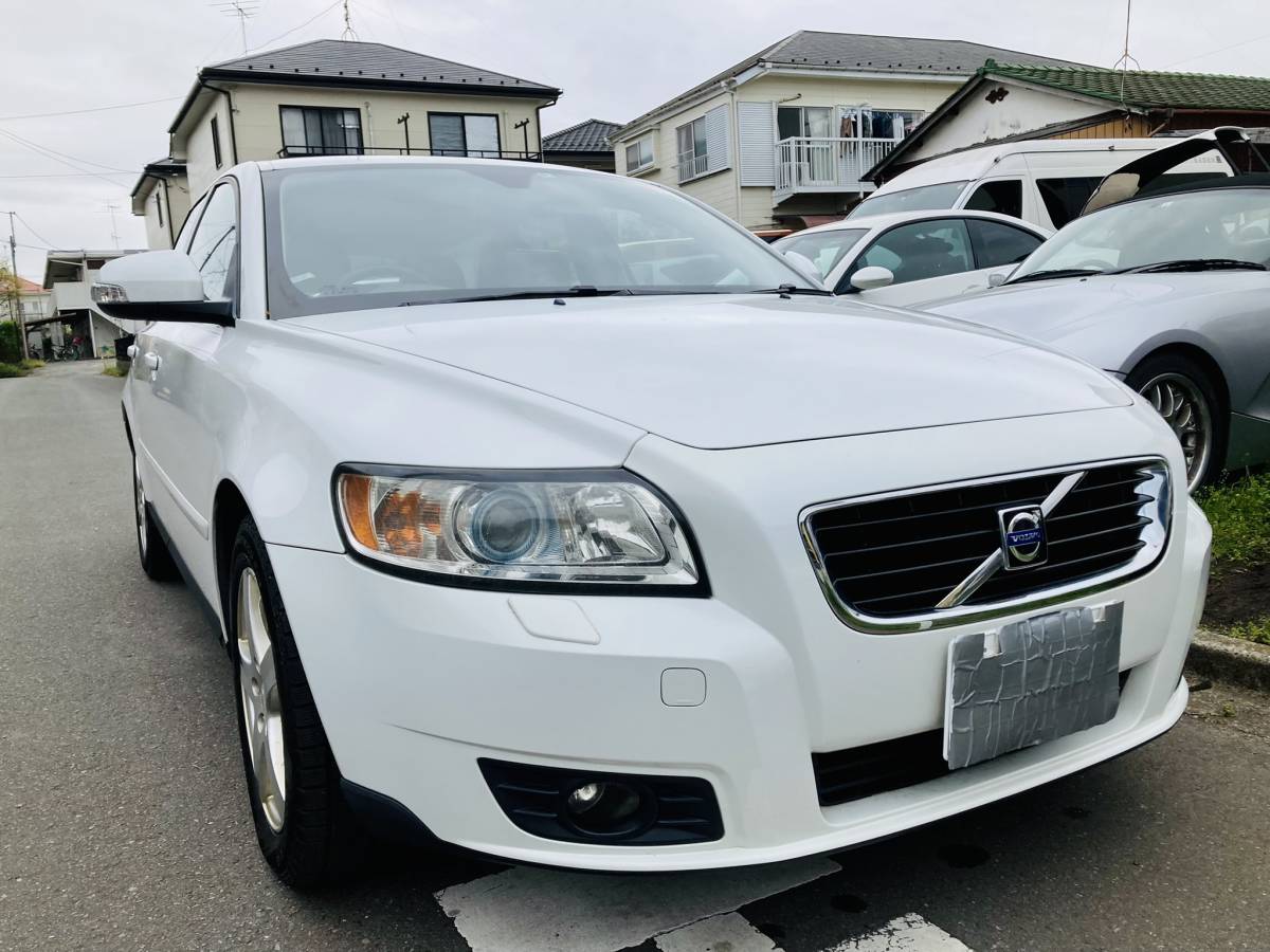 キャンプに最適！後期モデル ボルボV50 2Lモデル 美車 乗れば 