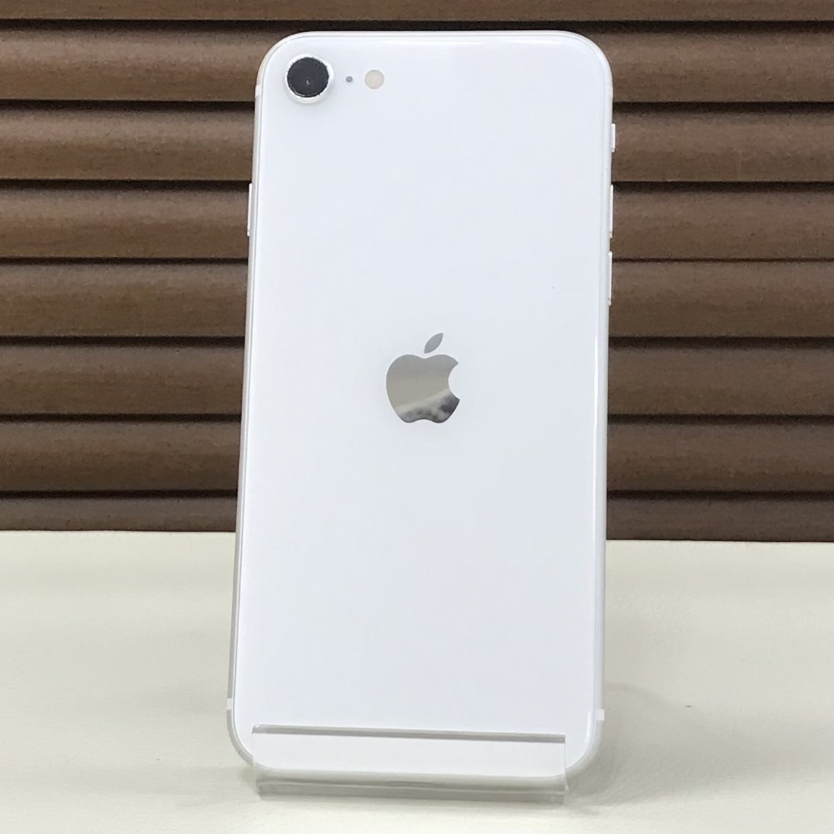 ☆ジャンク/割れ/中古品☆ au iPhone SE (第2世代) 64GB MX9T2J/A 