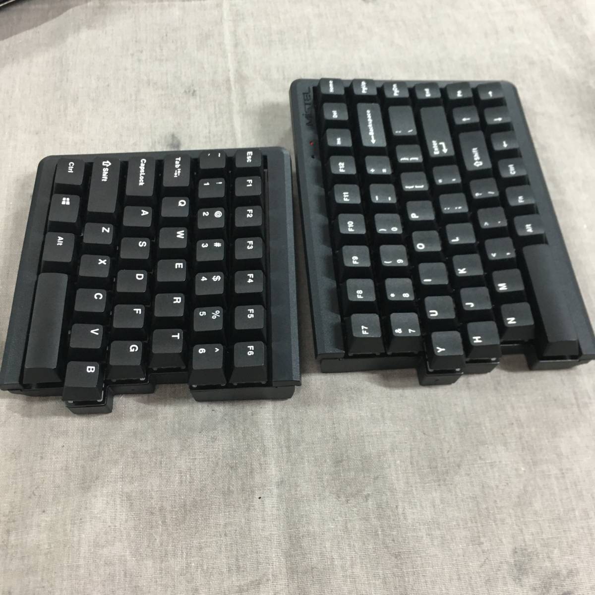 現状品 Mistel BAROCCO MD770 RGB BT英語US 85キー 筐体色:黒 CHERRY 