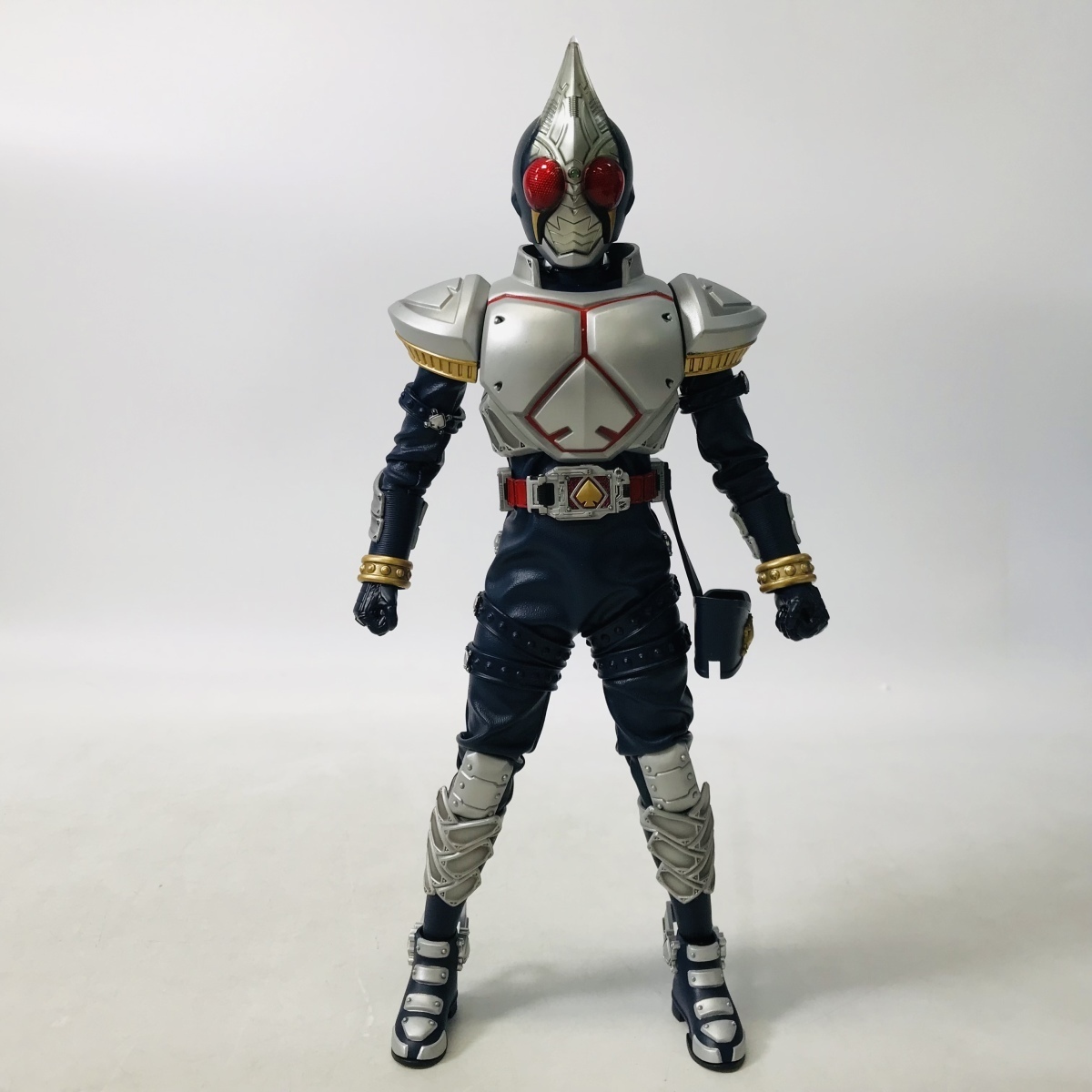 中古品 メディコム RAH No.568 仮面ライダーブレイド デラックスタイプ 