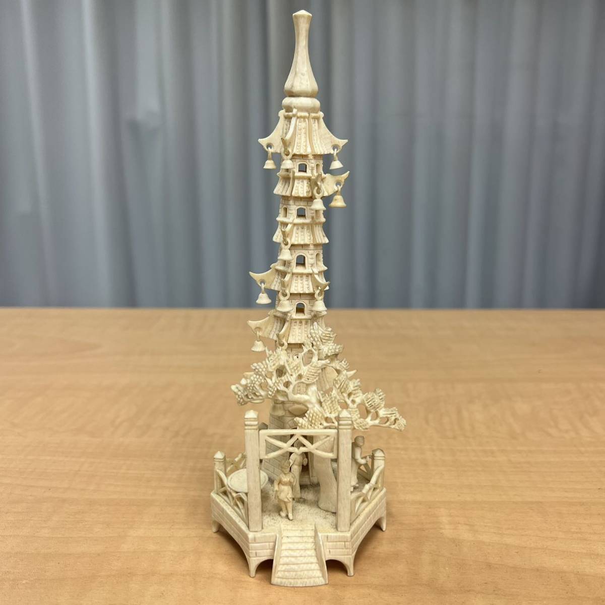 象牙風象の置物　工芸品 象牙風 置物 象牙 公式通販 樹脂製 彫刻 : インテリア 飾り プレゼント