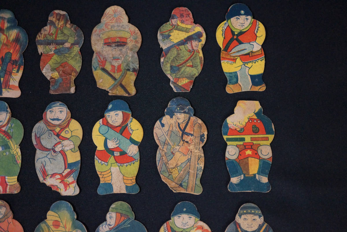 970] 古い 軍隊 軍人 兵士 面子 30枚 戦前 人型 希少 メンコ めんこ