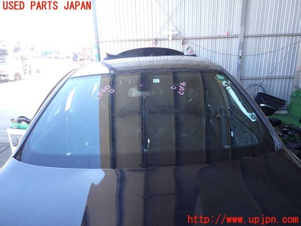 2UPJ-85601195]BMW 320i (PG20)(E90)フロントガラス 中古