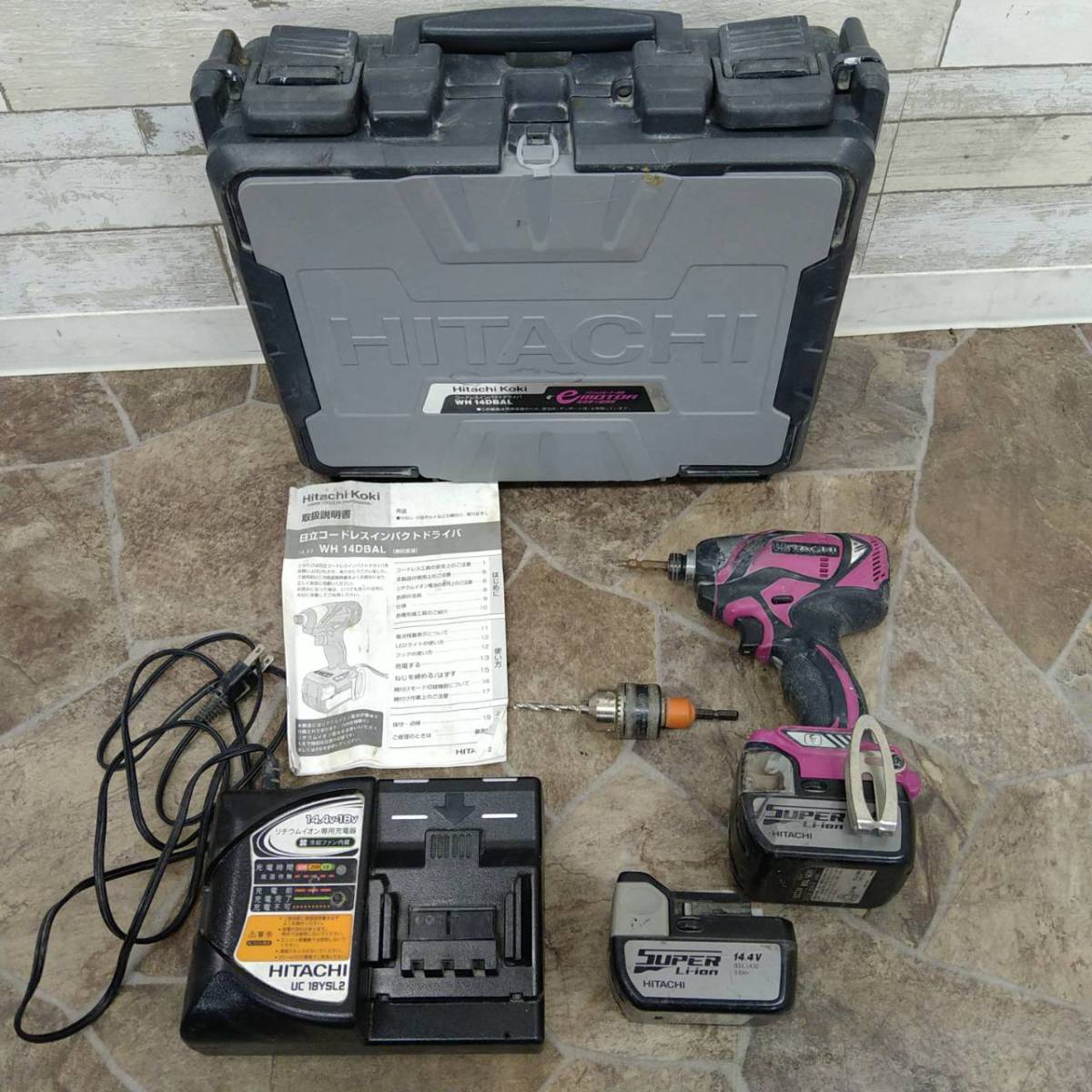 F393(055)-717/MY3000　日立 コードレスインパクトドライバ WH14DBAL バッテリー、充電器、取扱説明書、ハードケース付き　HITACHI 充電式インパクト マキタ 2026年最新Yahoo!オークション ドライバ インパクト 300N・m