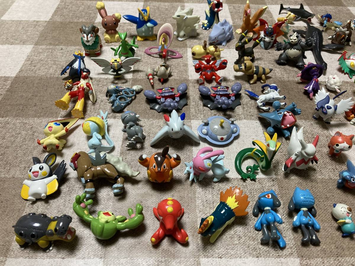 ポケモン モンコレ 32個＋α 合計86個 フカマル テッカニン 