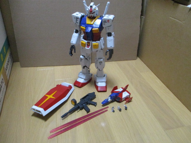 ガンプラ PG 1/60 RX-78-2 ガンダム【完成品】パーフェクトグレード 