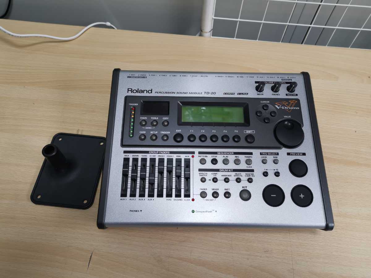 美品 Roland TD-20X 音源 モジュール ③ Roland TD-20X V-Drums ローランド Vドラム 音源モジュール 通電のみ