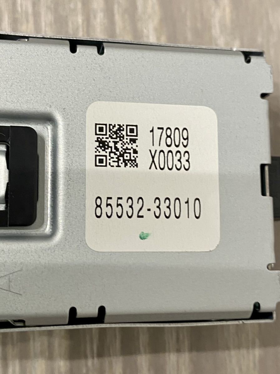 美品トヨタ純正USBチャージャーソケット80系ノア/ヴォクシー