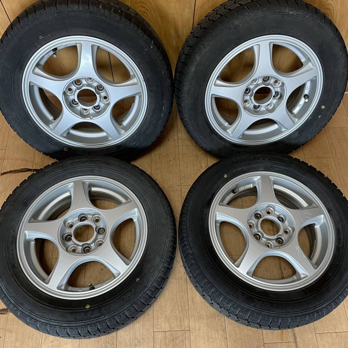 4穴 マルチ ホイール 14インチ アルミホイール オートバックス  