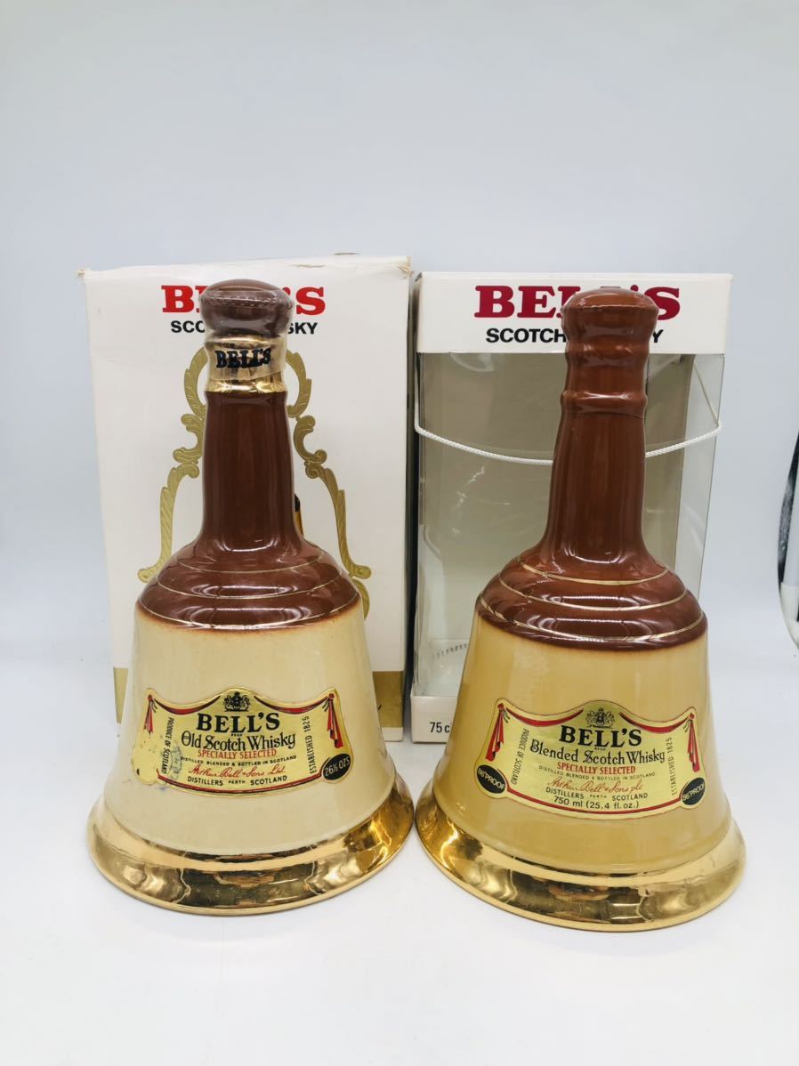 A-5 【希少】ヴィンテージ BELL'S ベル スコッチウイスキー 陶器 1円〜【未開栓】BELL'S ベルズ スコッチウイスキー ベル型 陶器ボトル