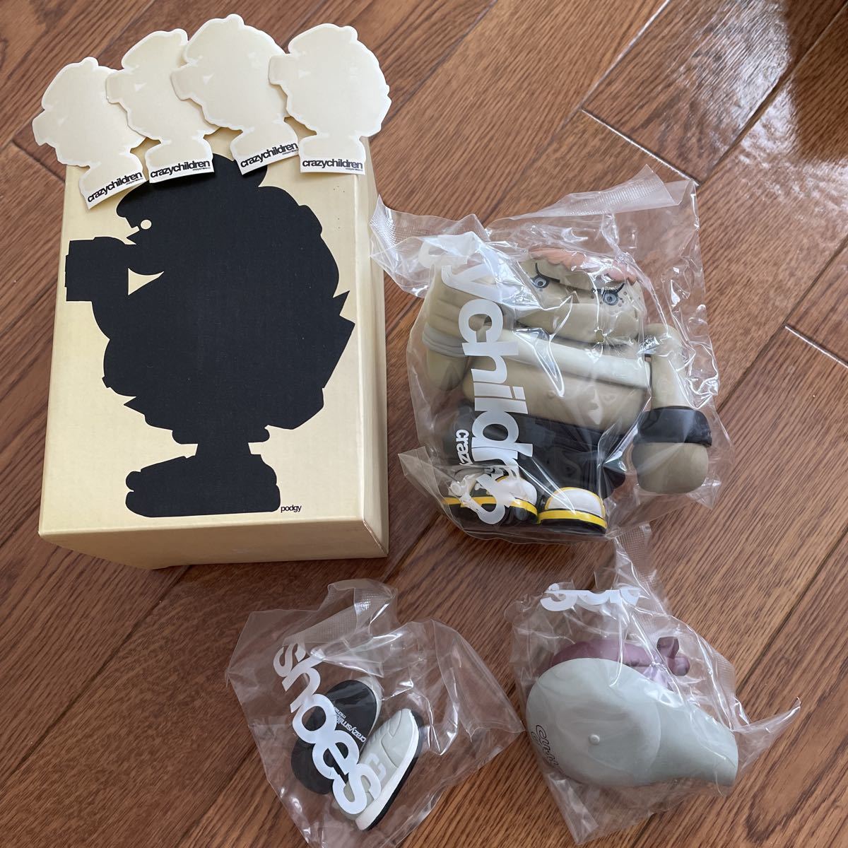 マイケルラウ - フィギュア crazychildren 9体セット 初期 2026年最新Yahoo!オークション レア フィギュアの中古品 -マイケルラウ MICHAEL SMILES Medicom RICHARDSON TERRY 0