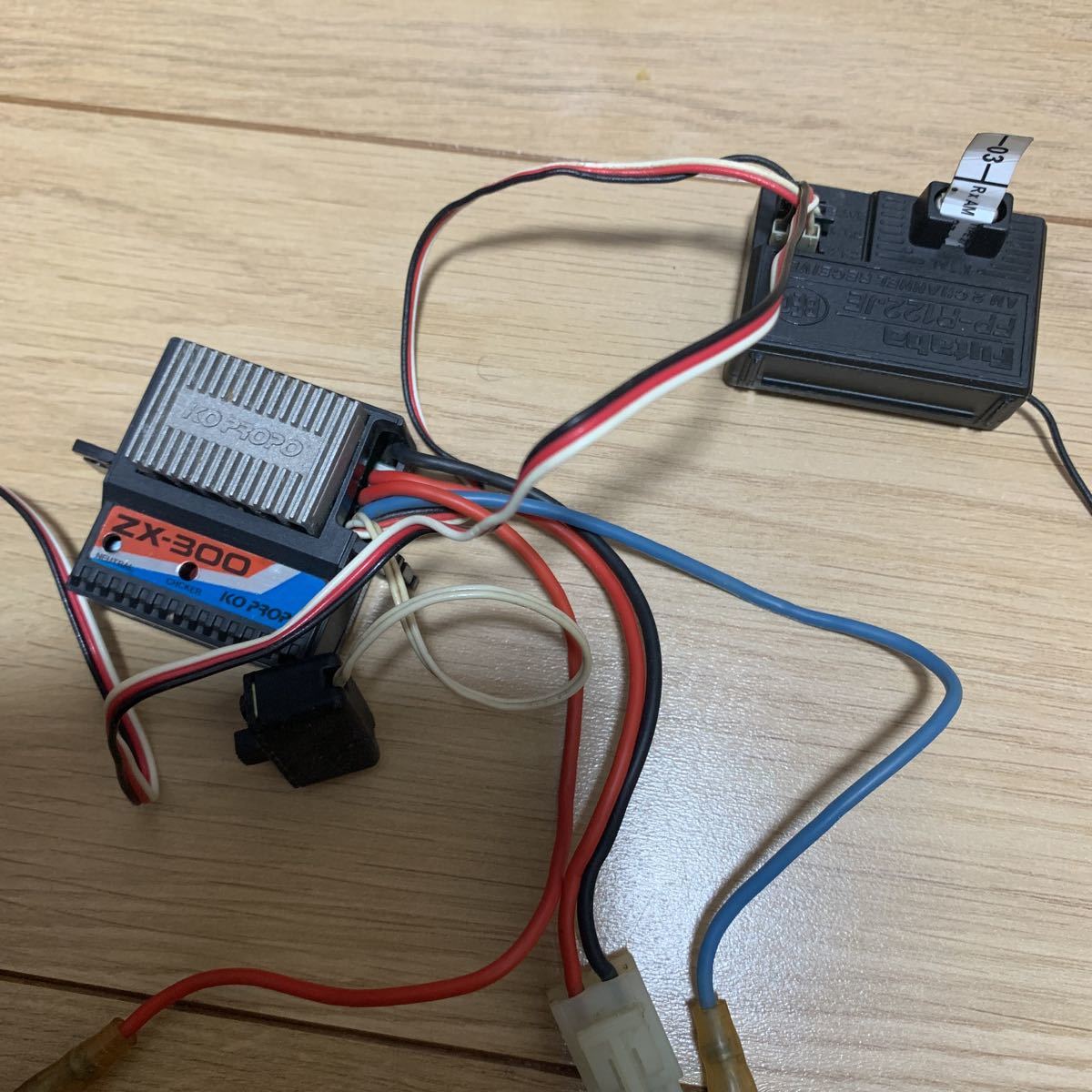 フタバ プロポ 作動確認済み KO ZX-300アンプ付き 中古品 AM 遊び車等