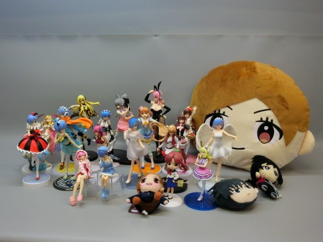 Yahoo!オークション - RK972)美少女 ぬいぐるみ 大量セット まとめ売り