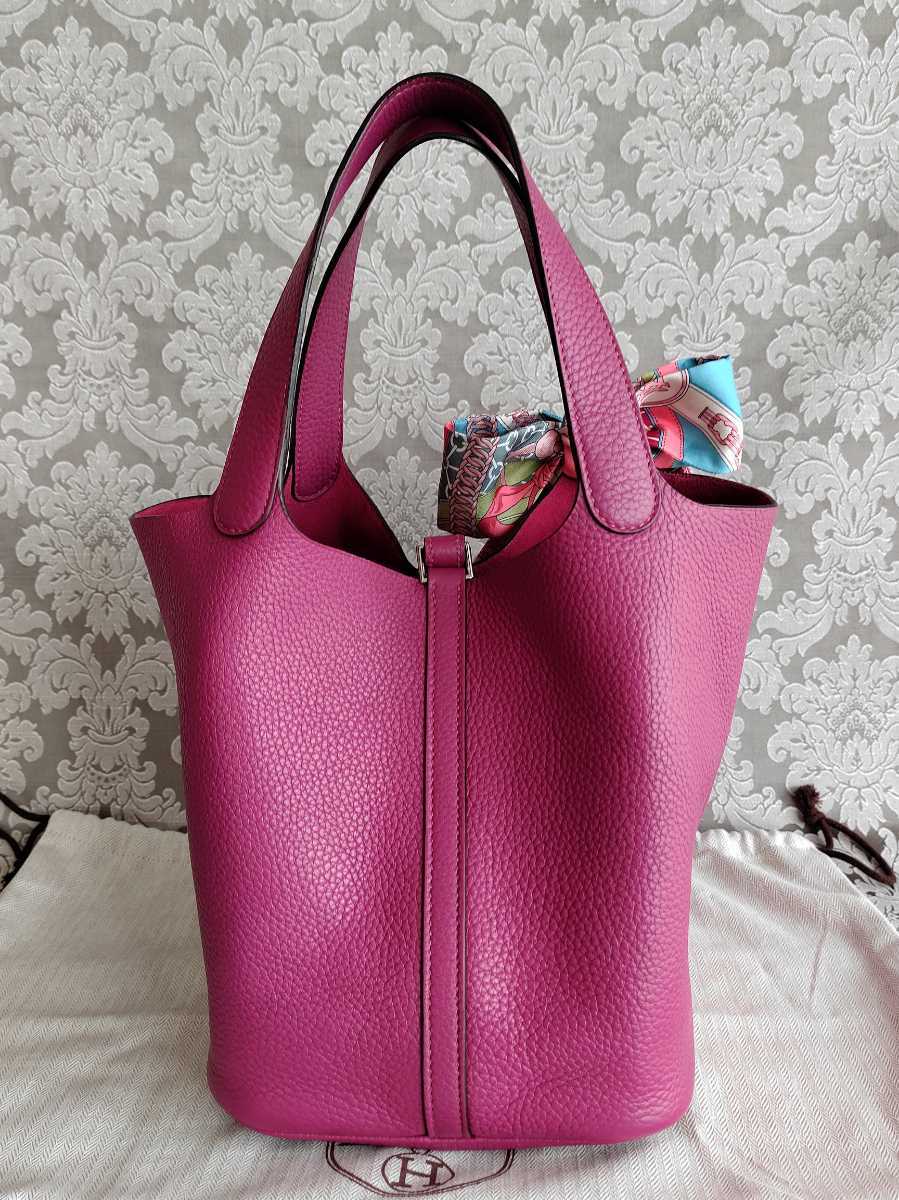 美品◇1円スタート◇ピコタンロックMM HERMES エルメス ツイリー＆イン 