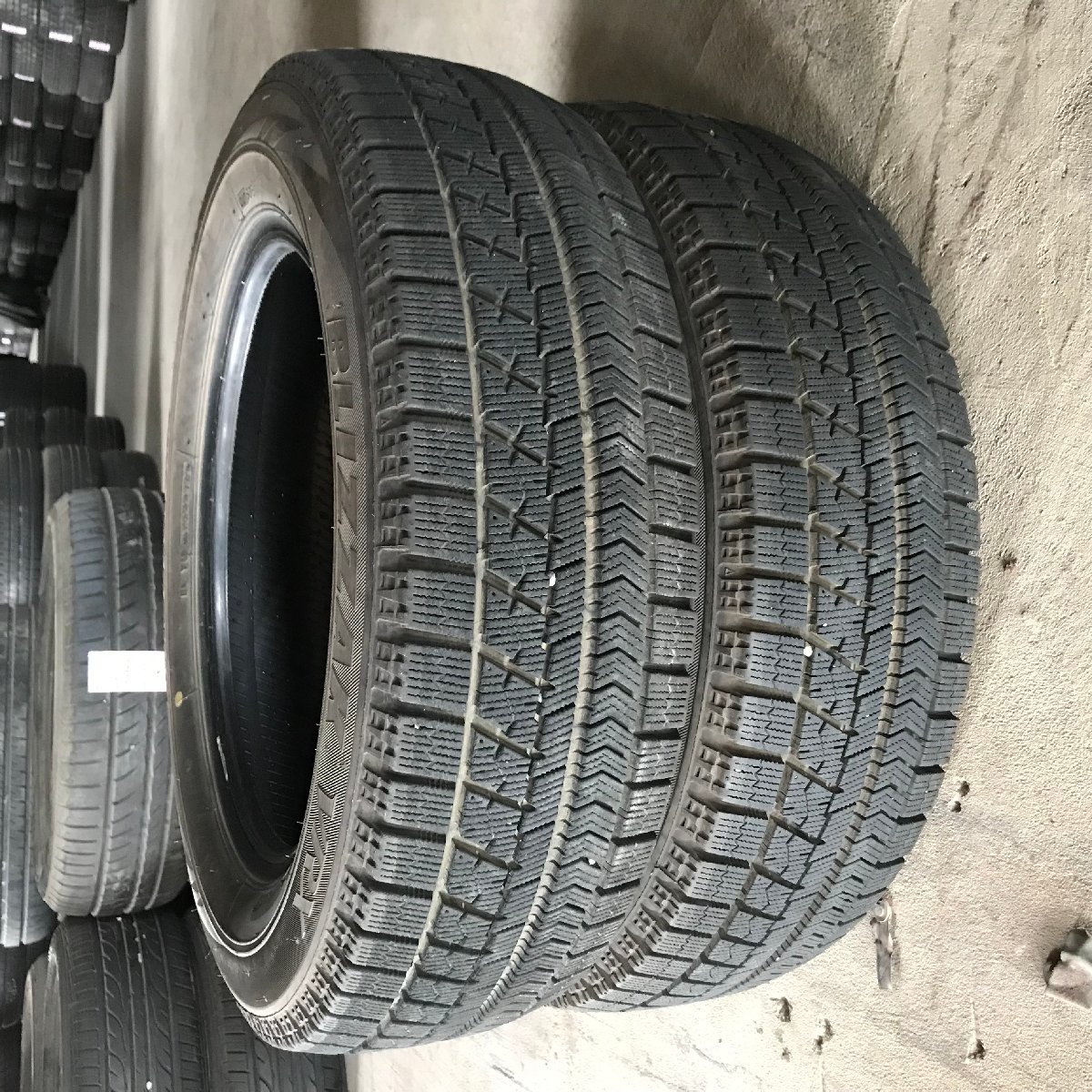  管理番号：R6-1-5 1個＝2本 175/65R15 BS VRX 2018年製 山あり セール/冬タイヤ/店頭取付可能(中古品)｜売買されたオークション情報、yahooの商品情報をアーカイブ公開 - オークファン 15インチ