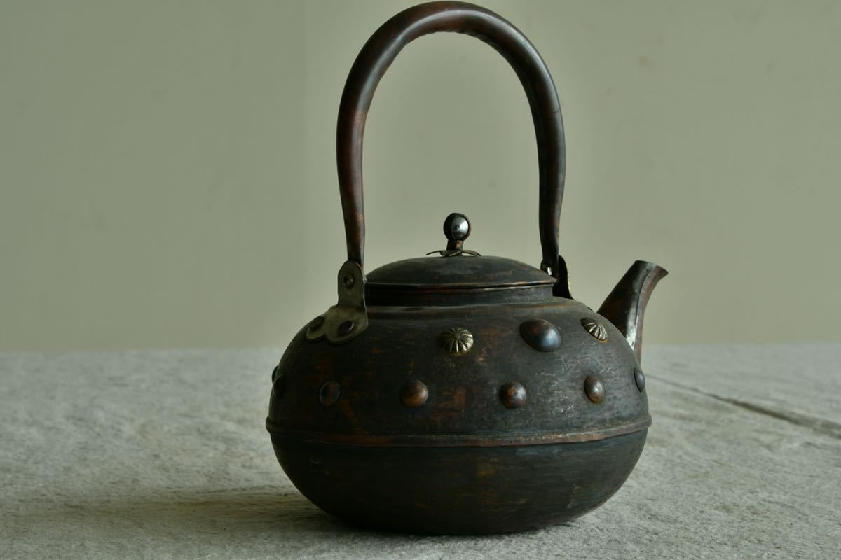 骨董品】銅瓶 水注 煎茶道具 茶道具 茶器 アンティーク レトロ 古銅 唐