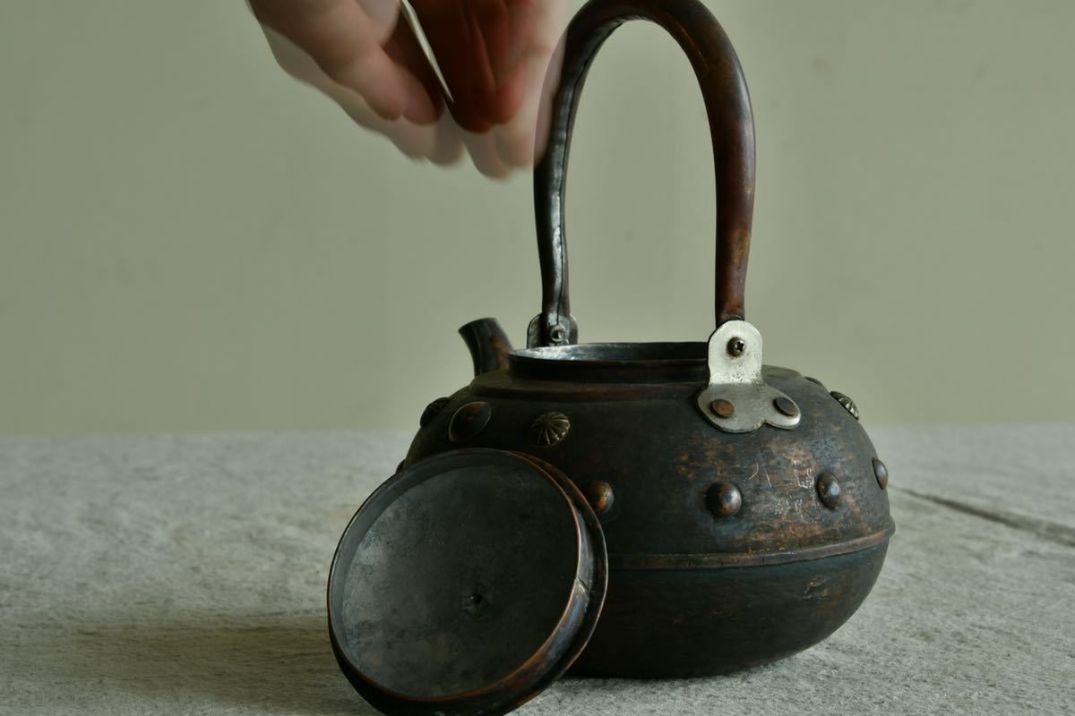 骨董品】銅瓶 水注 煎茶道具 茶道具 茶器 アンティーク レトロ 古銅 唐