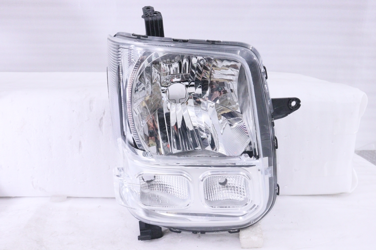 ストア出品 破損無し！】スズキ純正 DA17V エブリィバン ハロゲン