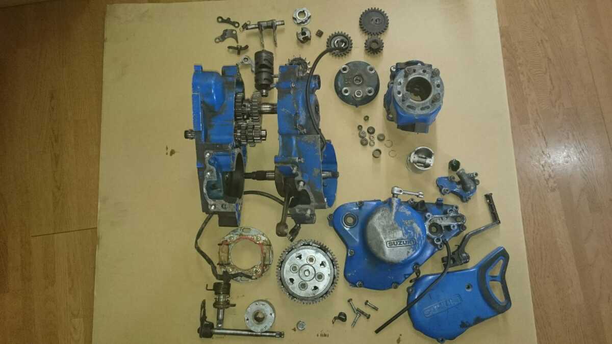 スズキ RM80 エンジン(エンジン本体)｜売買されたオークション情報