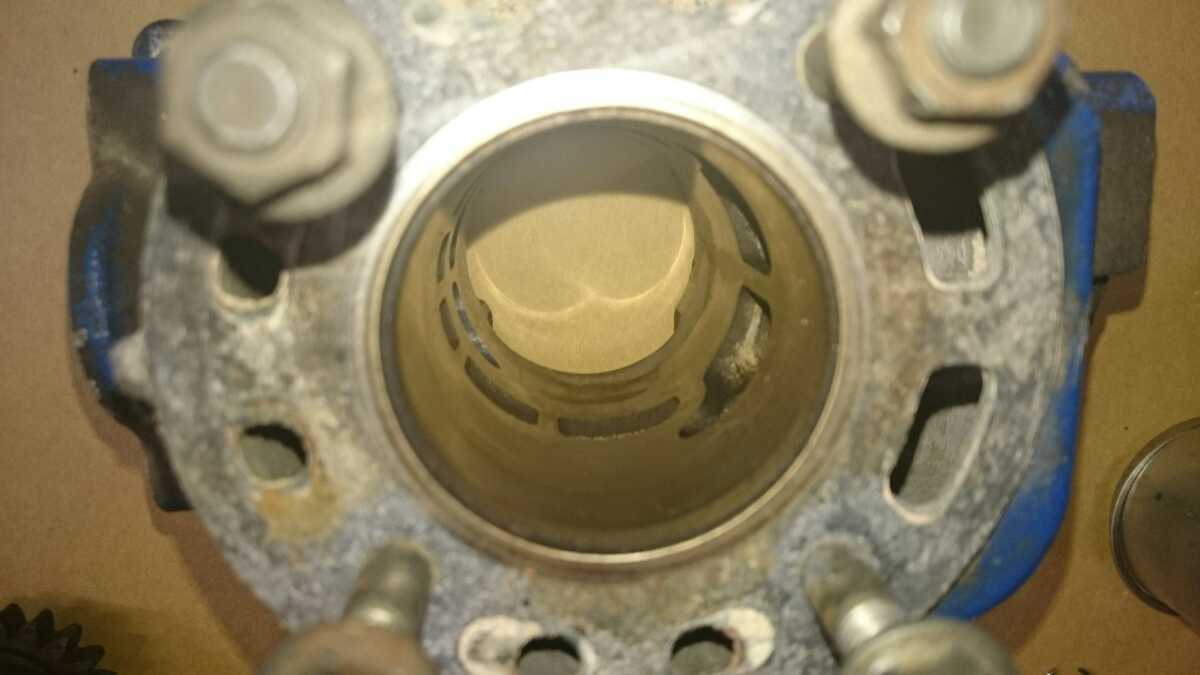 スズキ RM80 エンジン(エンジン本体)｜売買されたオークション情報