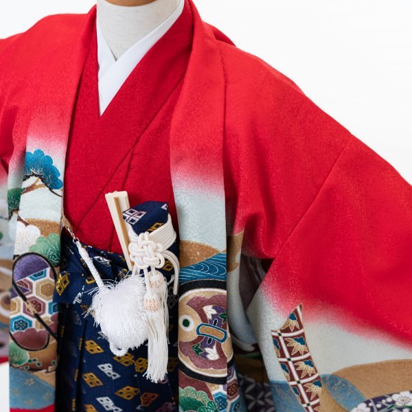 美品 七五三 男児 羽織袴　セット 着物 豪華絢爛　赤地。紫　 鷹 祝着　※画像1~5までは着用イメージで商品は6~10まで