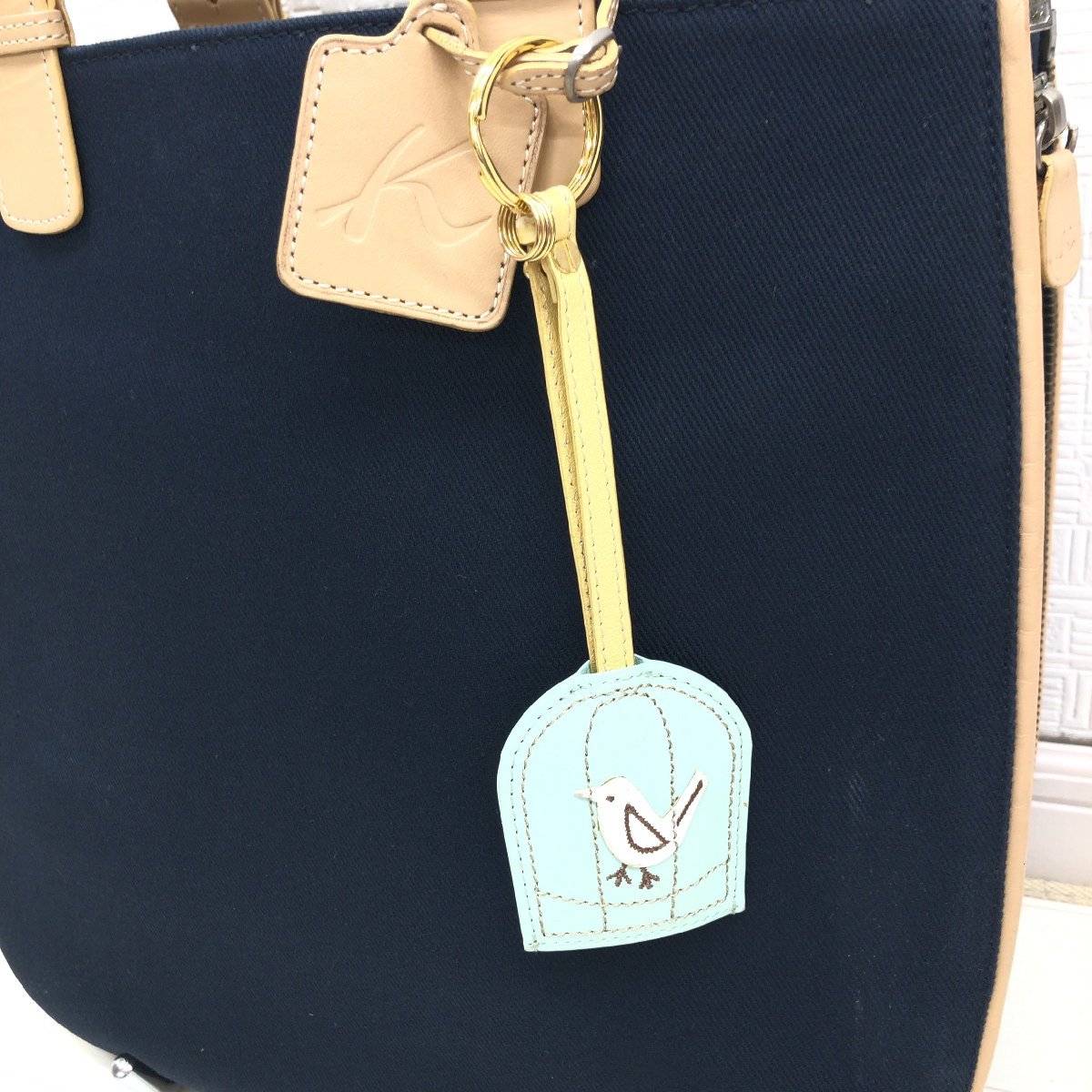 Kitamura キタムラ 横浜元町 チャーム付き キャンバス トートバッグ 