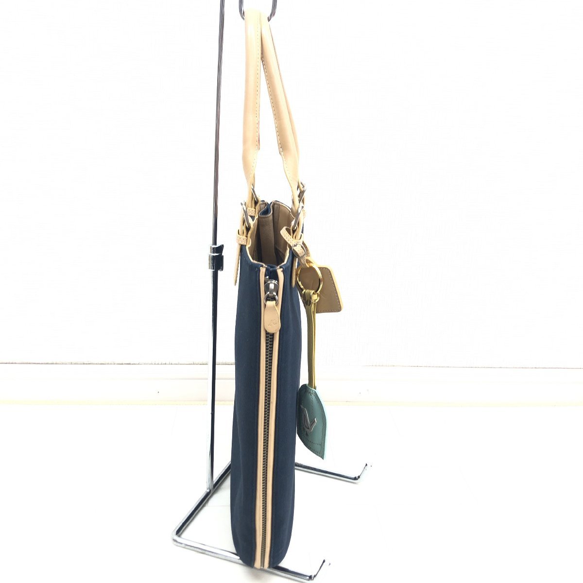 ◇Kitamura キタムラ 横浜元町 チャーム付き キャンバス トートバッグ 