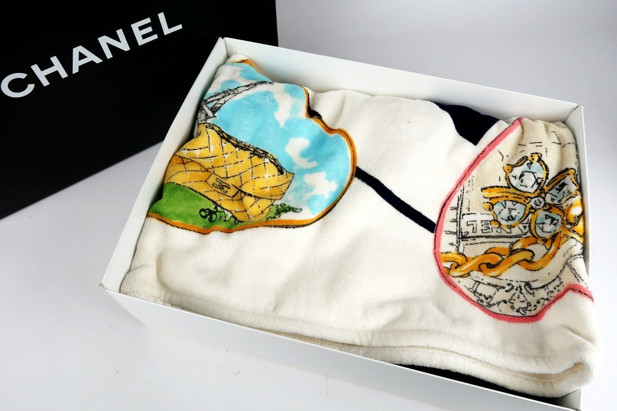 新品同様・未使用】CHANEL シャネル タオルケット 06P ビーチタオル 