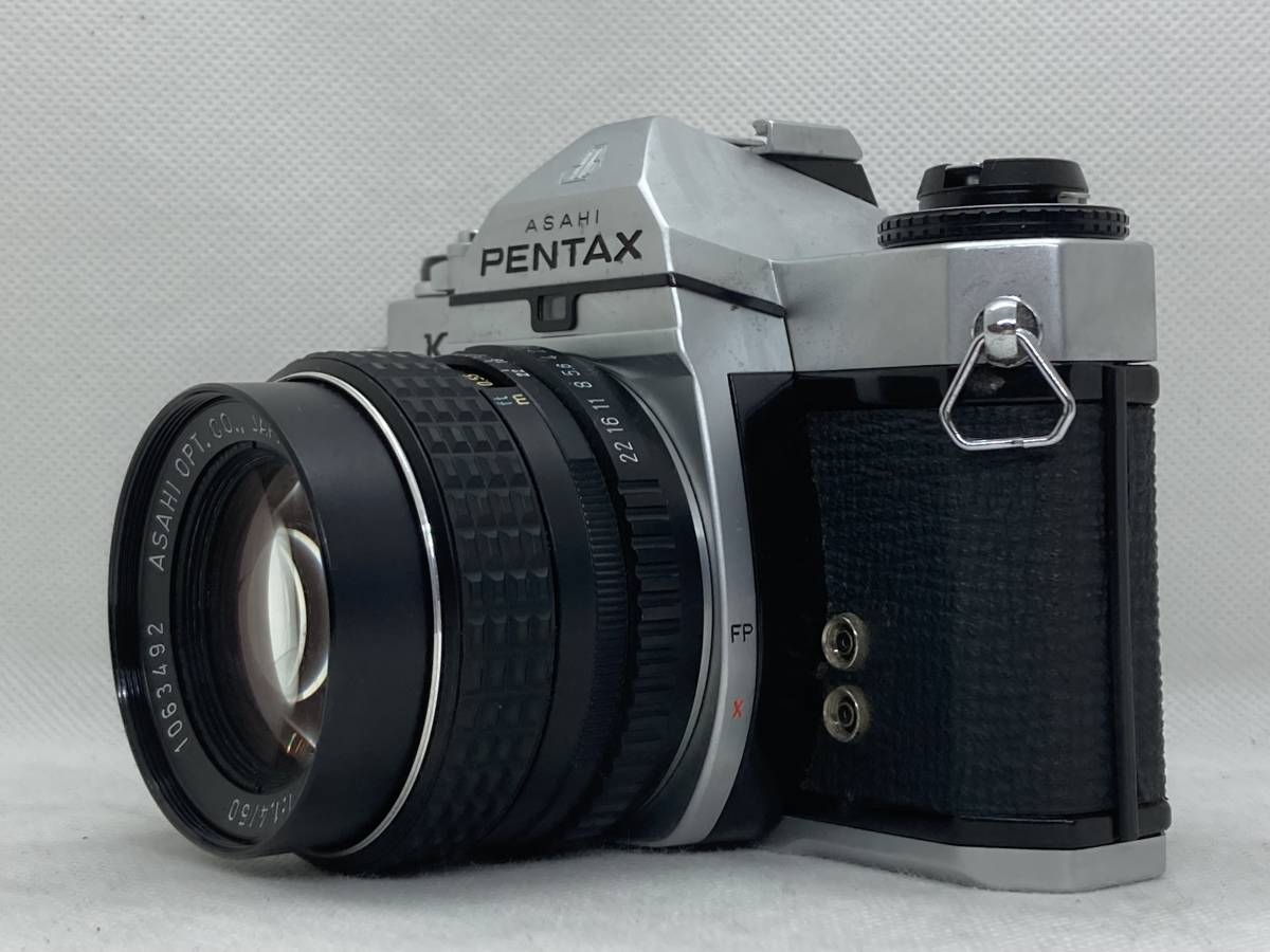 ペンタックス Pentax KX 35mm Film Camera + SMC 50mm F1.4 標準レンズ