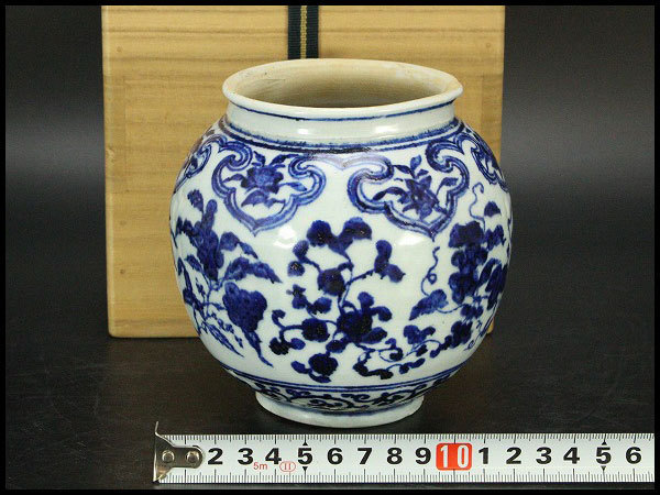 銀閣中国美術 故宫博物院 中国美術 青花 公式 青花纏枝蓮紋大罐