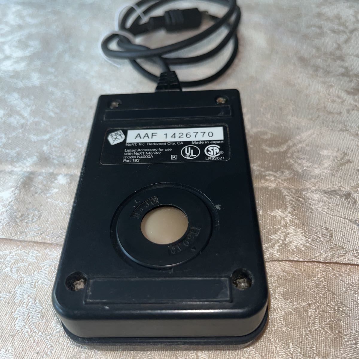 NeXT マウス model N4000A Part193 ，Mini-DIN 8pin 動作未確認