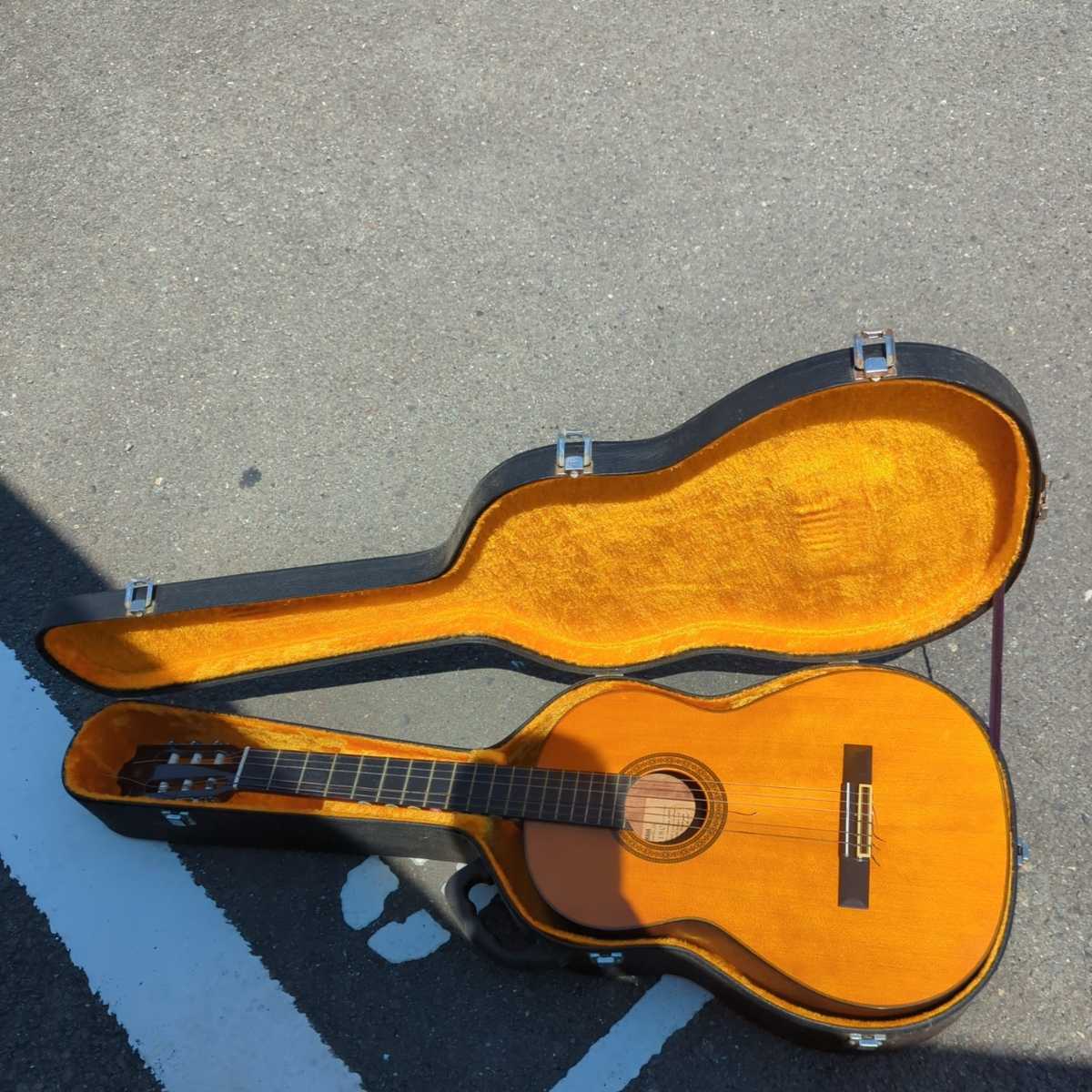 ☆Gilbert アコースティックギター NO. SK-30 ハードケース付き