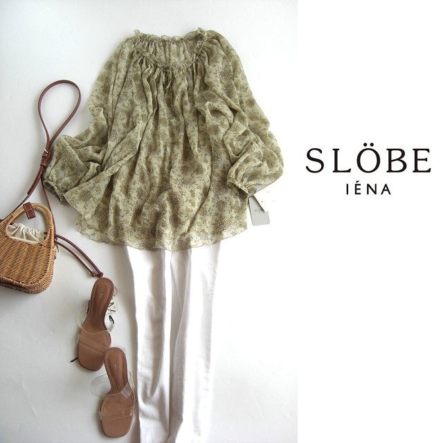 navy-soft-pleats-top