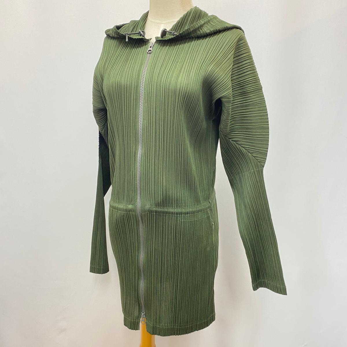 正規品，爆買い PLEATS PLEASE プリーツプリーズ ジップアップパーカー サイズ4 green /緑/グリーン/レディース/トップス/春秋/日本製/KI1004(トップス)｜売買されたオークション情報、yahooの商品情報をアーカイブ 女性用