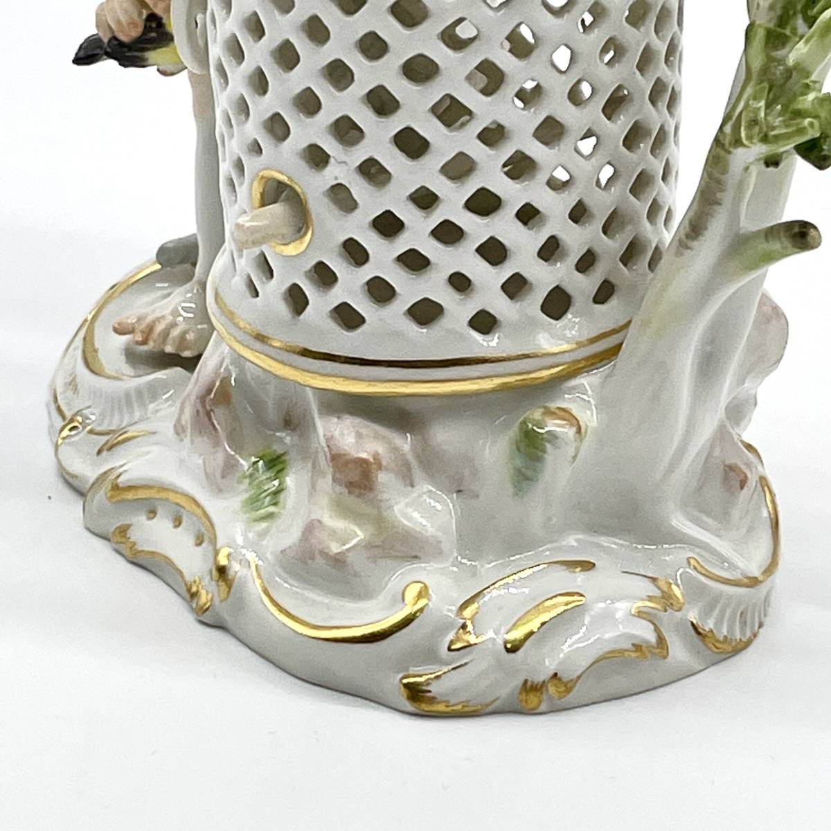 マイセン フィギュリン MEISSEN 四大元素シリーズ 風 小鳥と戯れる天使