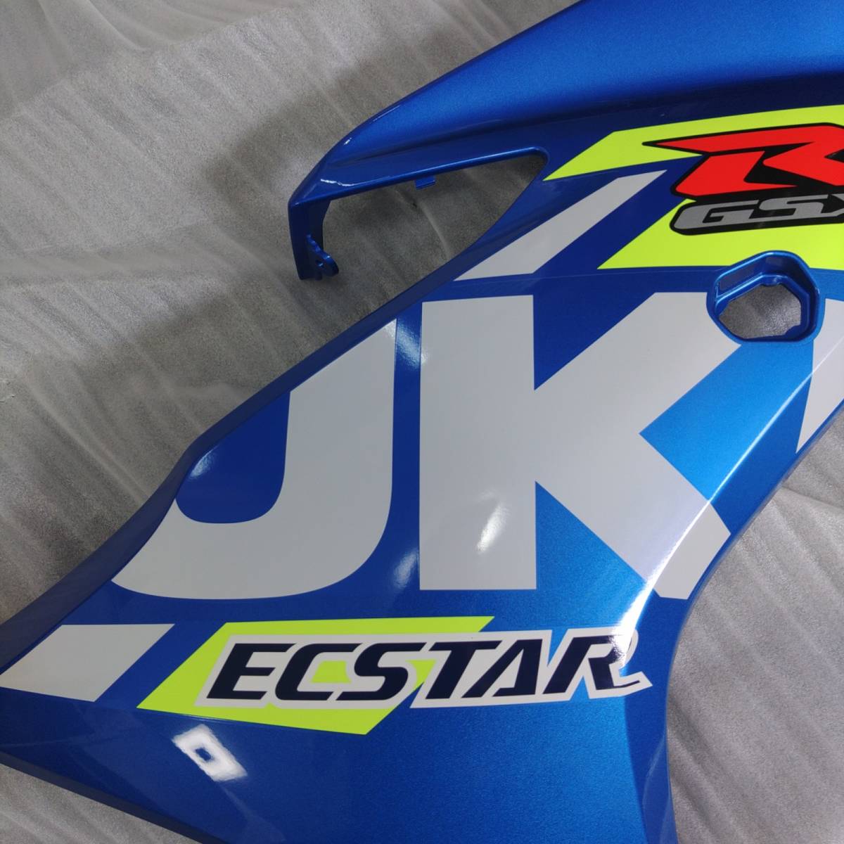 スズキ GSX－R125（2021）エクスターカラー 純正カウリング