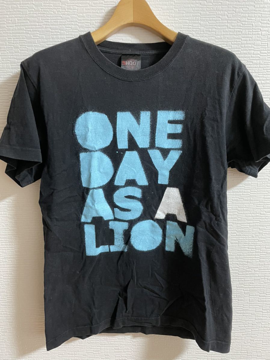 爆買い，限定セール one day as a lion Tシャツ ヴィンテージ フォトプリント ロックT バンドT Tシャツ バンドTシャツ vintage レイジ rage ratm(Tシャツ)｜売買されたオークション情報、yahooの商品情報をアーカイブ公開 - Tシャツ