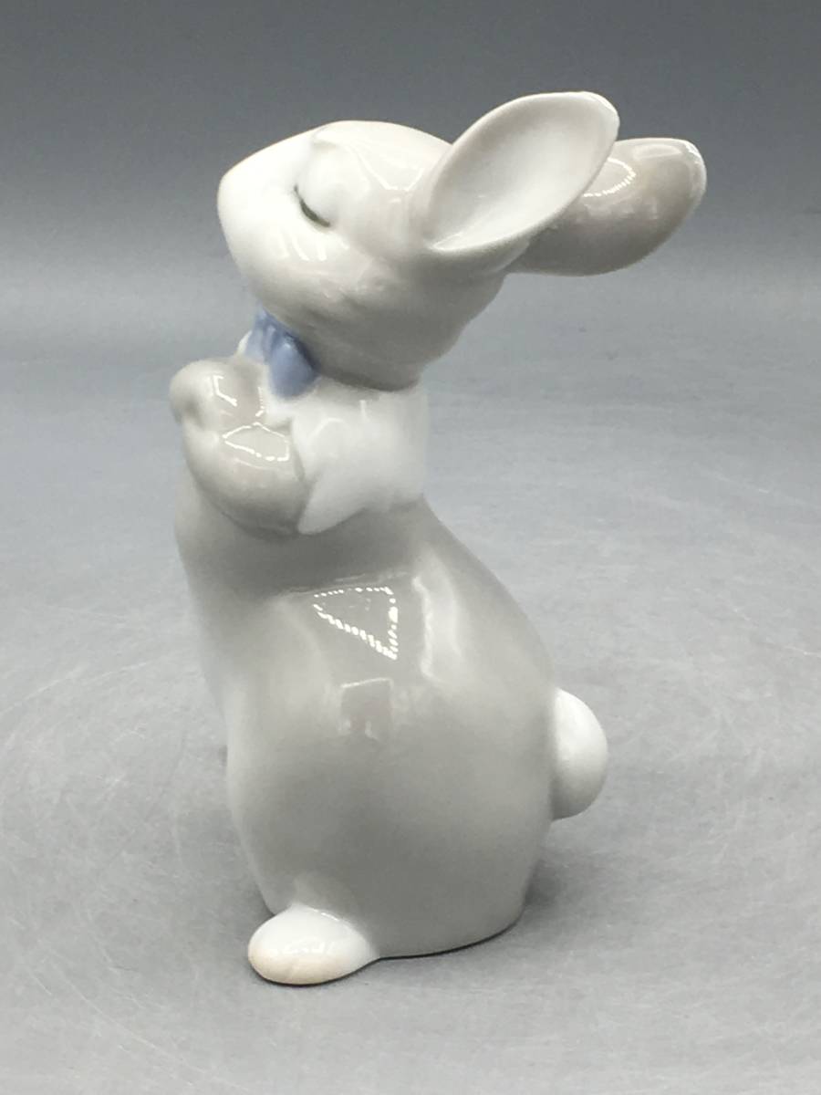 リヤドロ LLADRO ナオ 陶器人形 ウサギ 高さ11.5cm フィギュリン