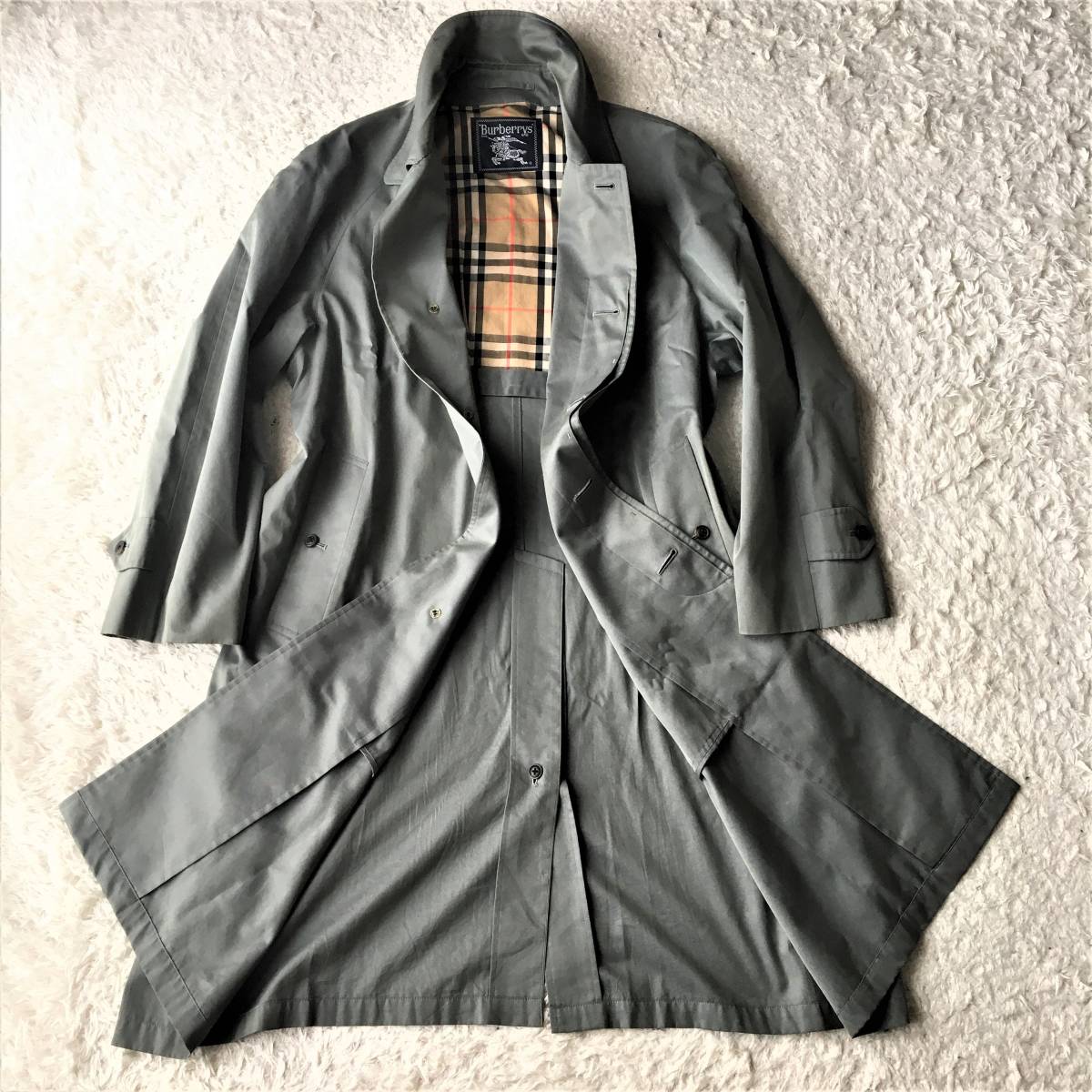 大人気，爆買い 別格圧巻!! BURBERRY ノバチェック 比翼仕立て 王道