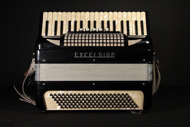 割 ☆御守☆ EXCELSIOR （エキセルシァー） Mod.303 アコーディオン