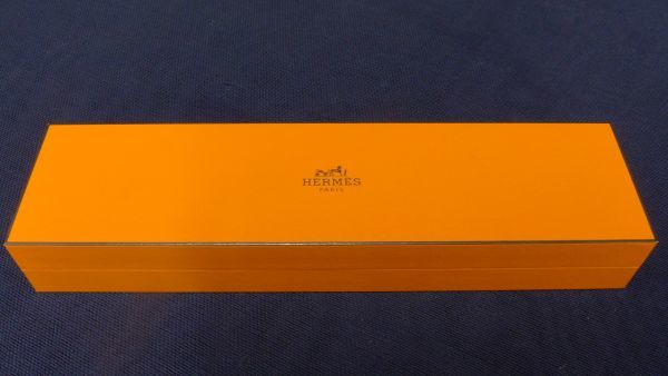 Q489☆[箱のみ]HERMES エルメスロゴ入 ブレスレット用空箱 化粧箱 幅23.5 