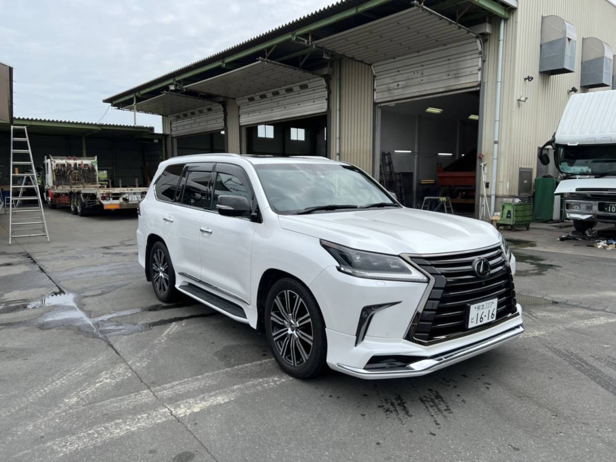 LX Lexus 0 LEXUS ‐ 1 & specs LX570の価格・性能・装備 