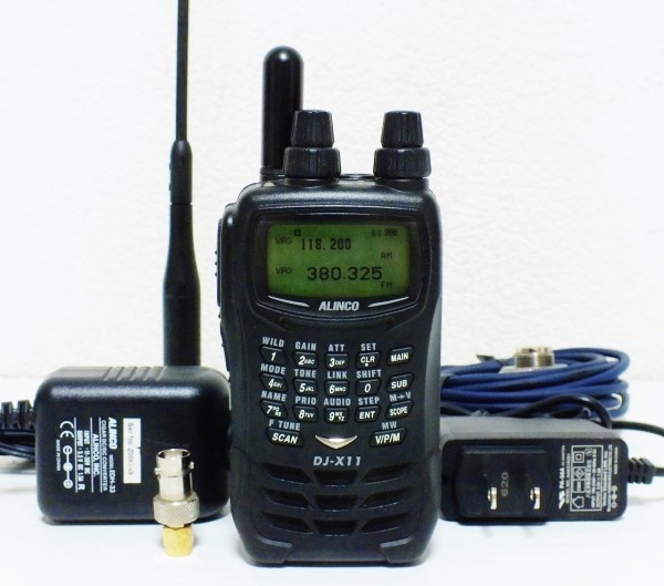 ALINCO DJ-X11 広帯域受信機 0.05〜1300MHz SSB CW アルインコ DJ-X11 広帯域受信機 0.05～1300MHz SSB／CWモード受信可能