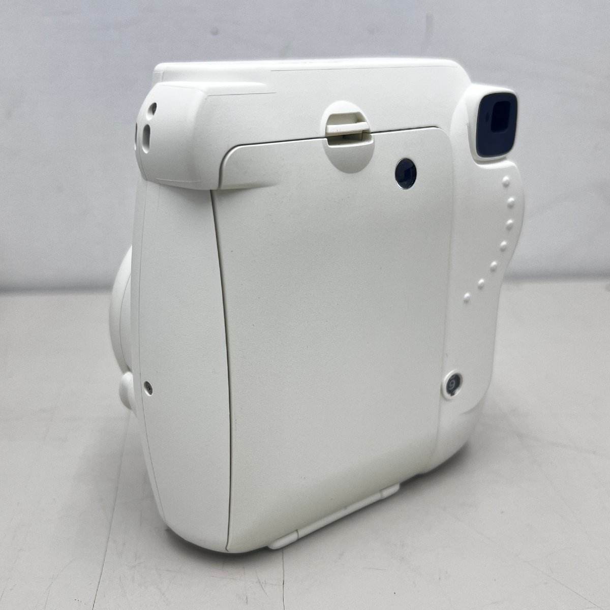 ☆FUJIFILM instax mini 8+ チェキ Vanillaカラー 動作確認済み 中古品