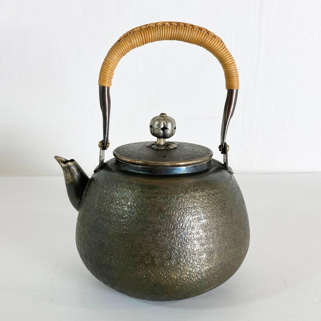 銀製 銀仕上 錫 急須 やかん 茶道具 煎茶道具 高19cm 横幅13.5cm 約331g