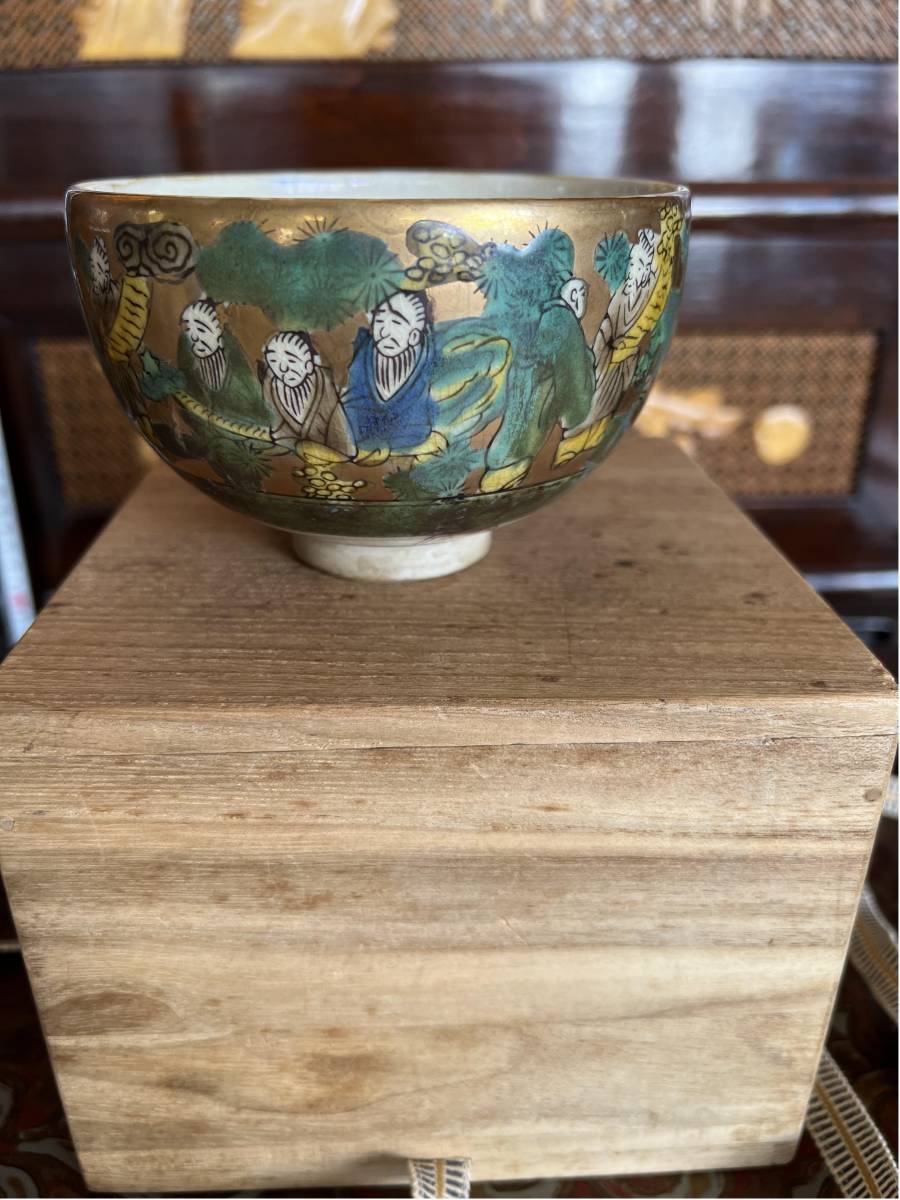 九谷焼 木米 抹茶碗 金彩人物図 共箱付 九谷 木米風 茶道具 抹茶茶碗 赤絵 色絵金彩 人物 未使用 共箱(茶碗