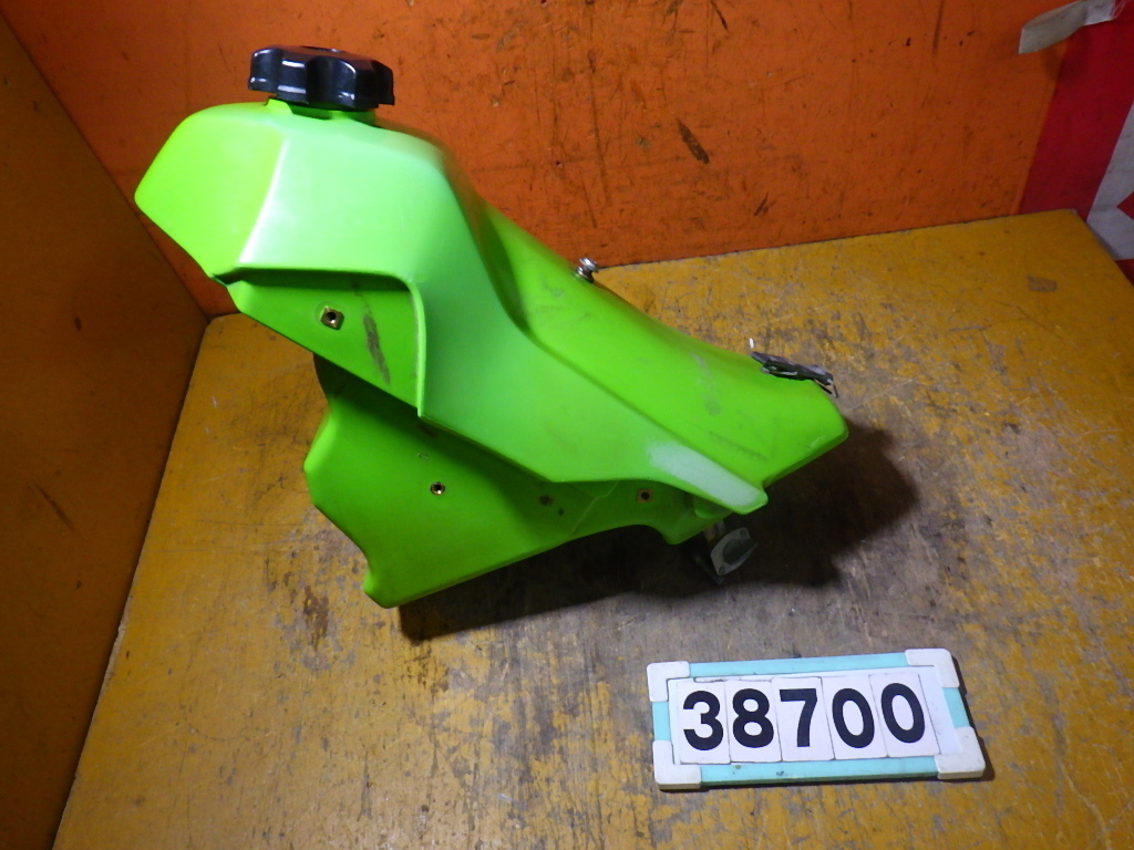 SALE，正規品 38700 カワサキ KLX250R レーサー 純正 ガソリンタンク 10L ビッグ ポリ製 KLX300R用(カワサキ用)｜売買されたオークション情報、yahooの商品情報をアーカイブ公開 - オークファン カワサキ用