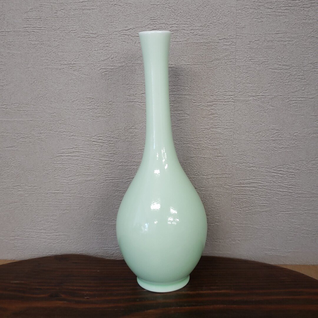 青磁　鶴首花瓶　有田焼　花器　肥前器　花びん　NH-2501　和泉作　高さ24cm　ミントグリーン　ARITA　菊紋　アンティーク　【80a462】