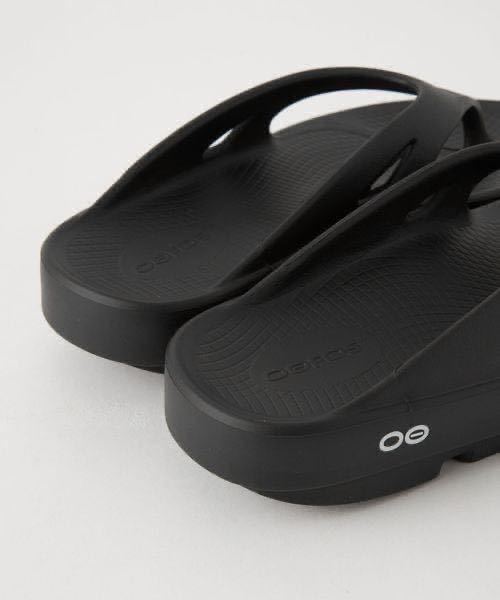 OOFOS OOriginal ウーフォス リカバリーサンダル 大人気 入手困難 新品 PLUS - – OOFOSオフィシャルサイト Chalk 定番モデルのリカバリーサンダル シンプルで履きやすい リカバリー 安い商品を通販サイトから探す